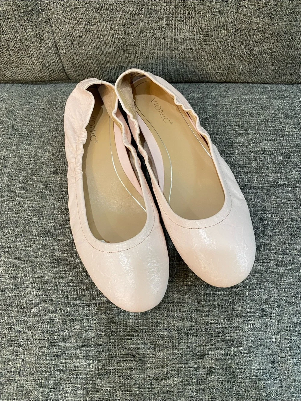 Vionic soft pale